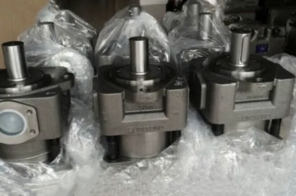 日本SUMITOMO住友QT22系列和QT23系列齒輪泵有什么區別